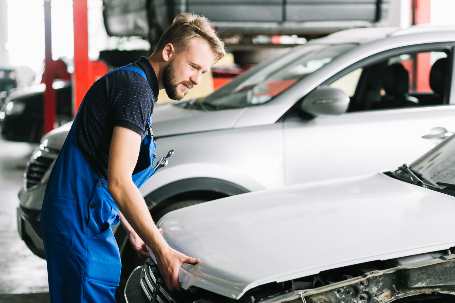 Superior Body Repair & Replacement: Bring Back the Shine of Your Car with Us!